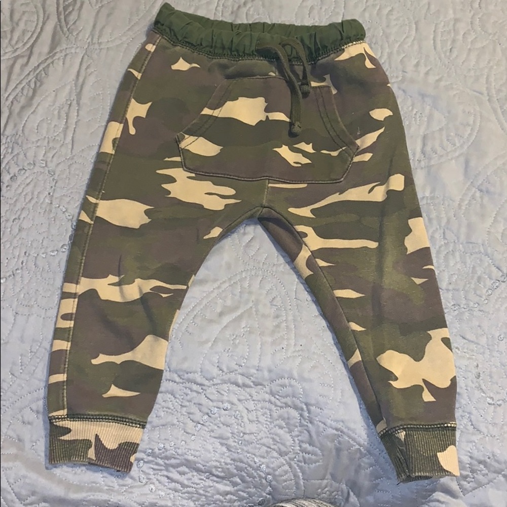 Zara baby boy jogger/pants size 18-24 months.